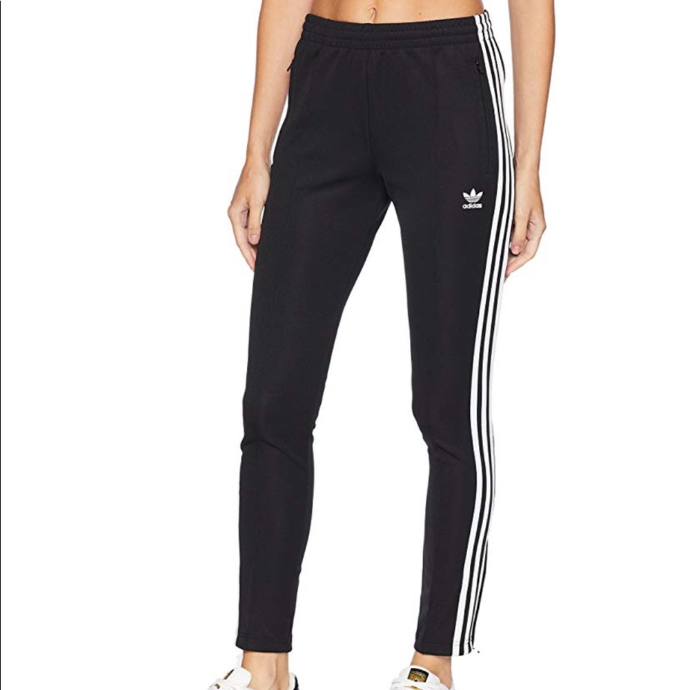 Child’s XL (18/20) but fits same as women’s XS